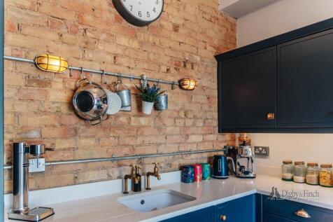 4 Casterton Road -25.jpg