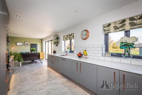 8 Farriers Way, Carlby, PE9 4NG-21.jpg