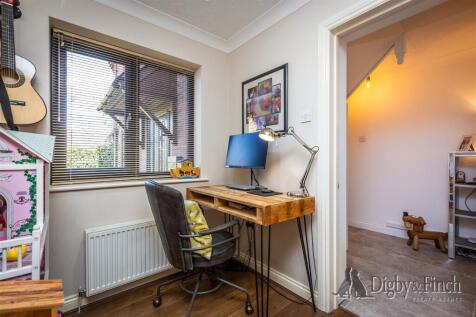 8 Farriers Way, Carlby, PE9 4NG-31.jpg