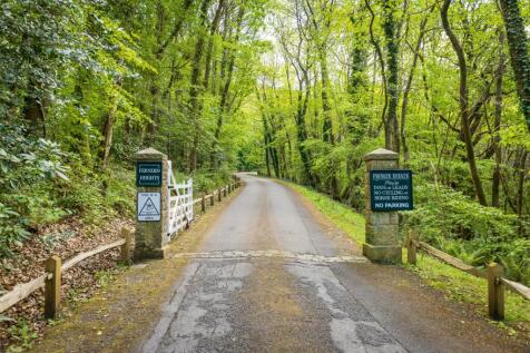 Main Driveway Approach