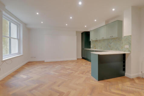 Living Room/Kitchen