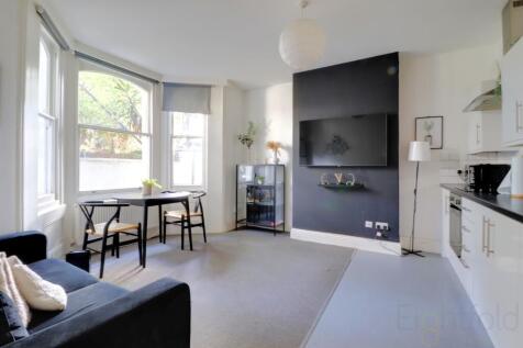 Living Room/Kitchen