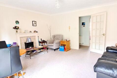 Sitting/Dining Room