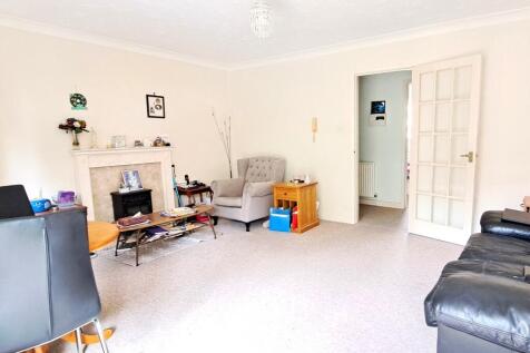 Sitting/Dining Room