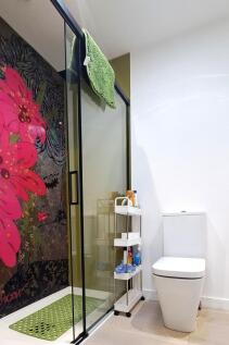 Main Shower Room