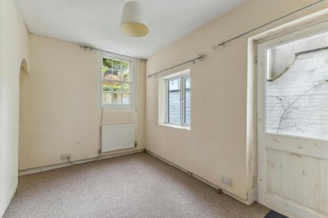 Basement Flat