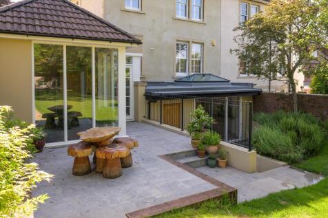 Property Image 28