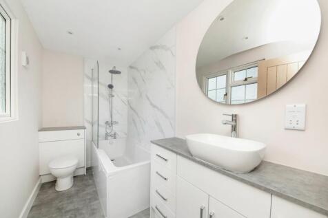 HOUSE BATHROOM