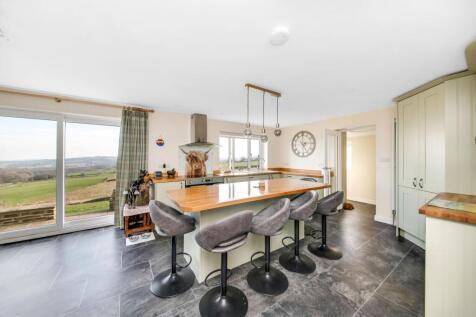 LIVING DINING KITCHEN