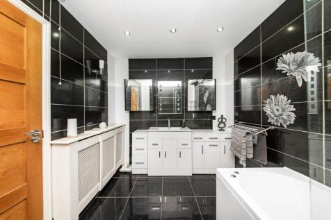 HOUSE BATHROOM