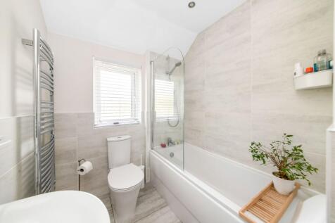 HOUSE BATHROOM