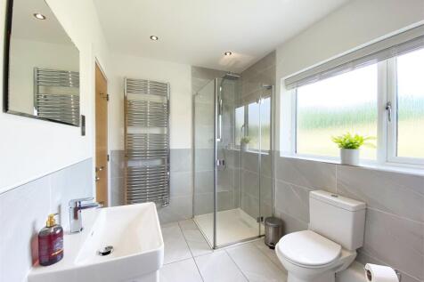 HOUSE BATHROOM