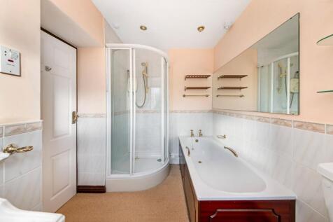 HOUSE BATHROOM