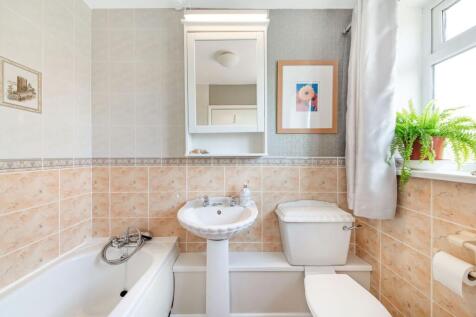 HOUSE BATHROOM