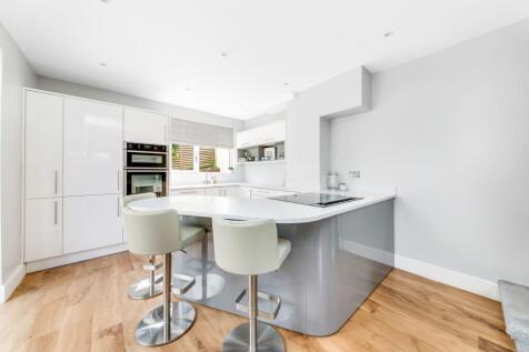 LIVING DINING KITCHEN