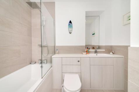 HOUSE BATHROOM