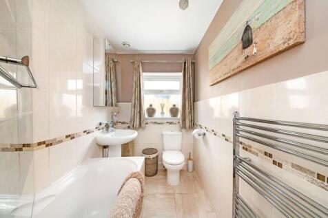 HOUSE BATHROOM