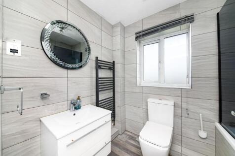 HOUSE BATHROOM