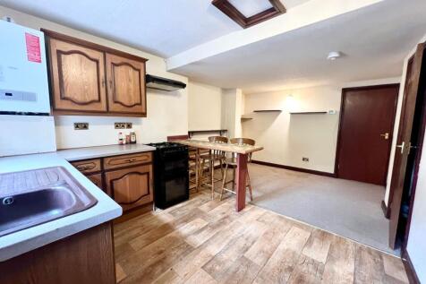 OPEN-PLAN DINING KITCHEN