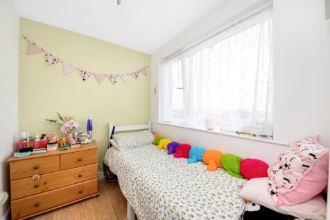 GROUND FLOOR BEDROOM / HOME OFFICE