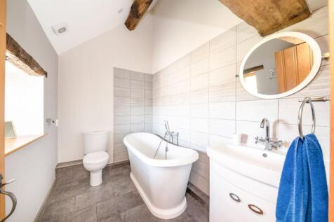 HOUSE BATHROOM