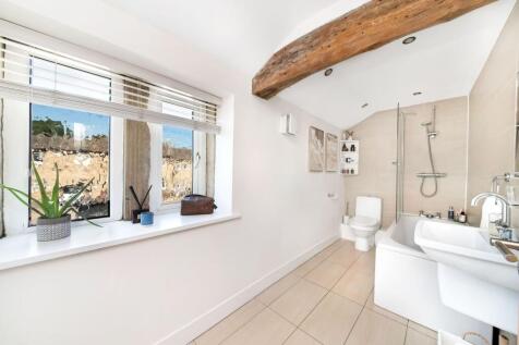 HOUSE BATHROOM