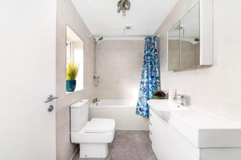 HOUSE BATHROOM