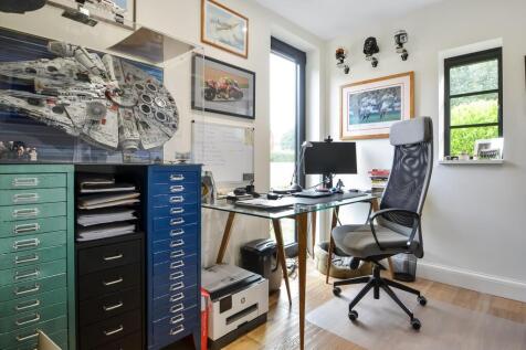 Property Image 8