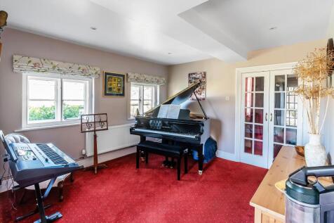 Property Image 8