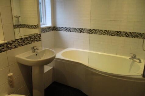 Bathroom.JPG