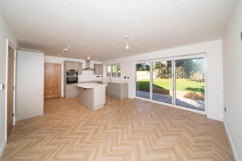 Kitchen/dining/snug