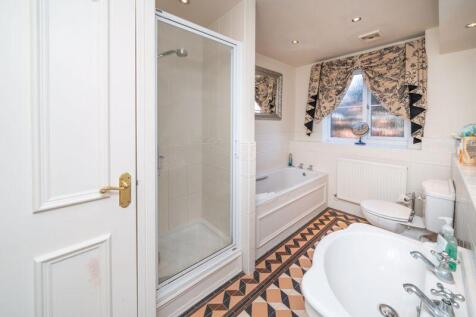 Ensuite