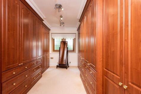 Dressing Room 
