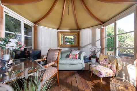 Summer house