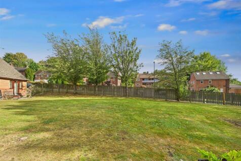 CAM05476G0-PR0034-STILL008.jpg