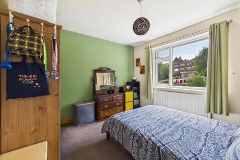 CAM05476G0-PR0018-STILL013.jpg