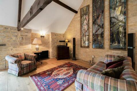 Mezzanine Sitting Area