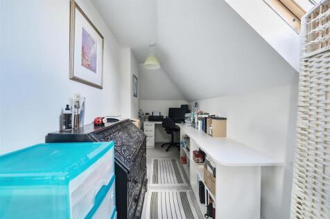 2nd Bedroom / Study area