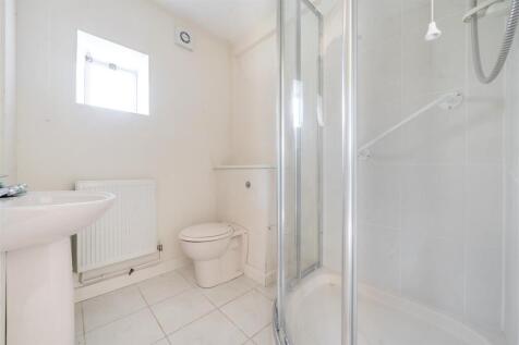 Annexe Shower Room