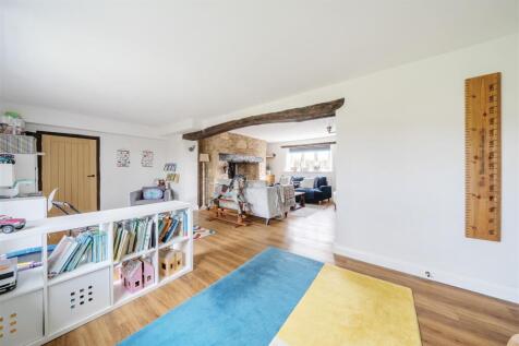 Playroom / Sitting Room