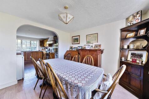 Kitchen / Dining