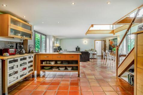 Kitchen / Living