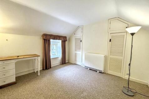 Bedrooom 2
