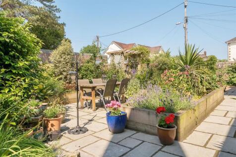 Courtyard garden