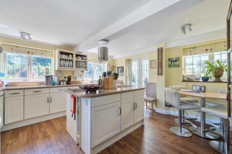 Kitchen / Breakfast Room