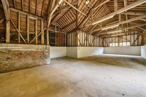Barn 1 internal