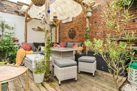 Decking area