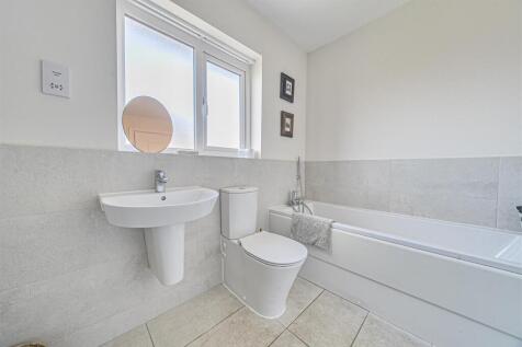 En Suite Bathroom