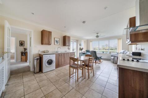 Kitchen whole