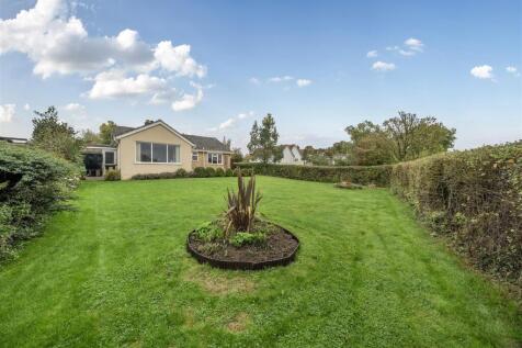 Enclosed garden